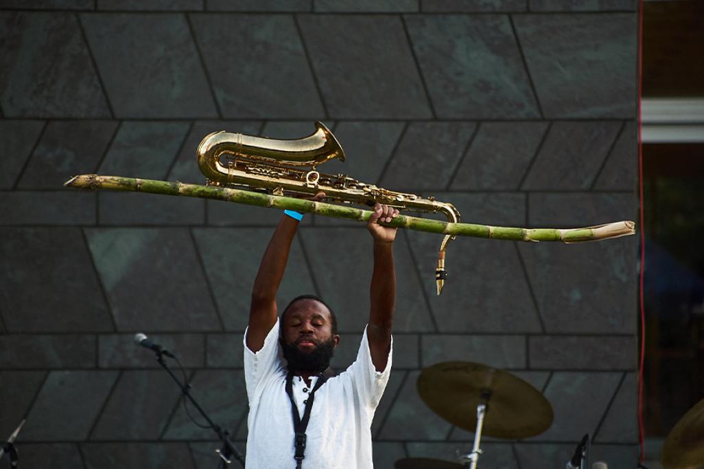 JJJJJerome Ellis performs on stage